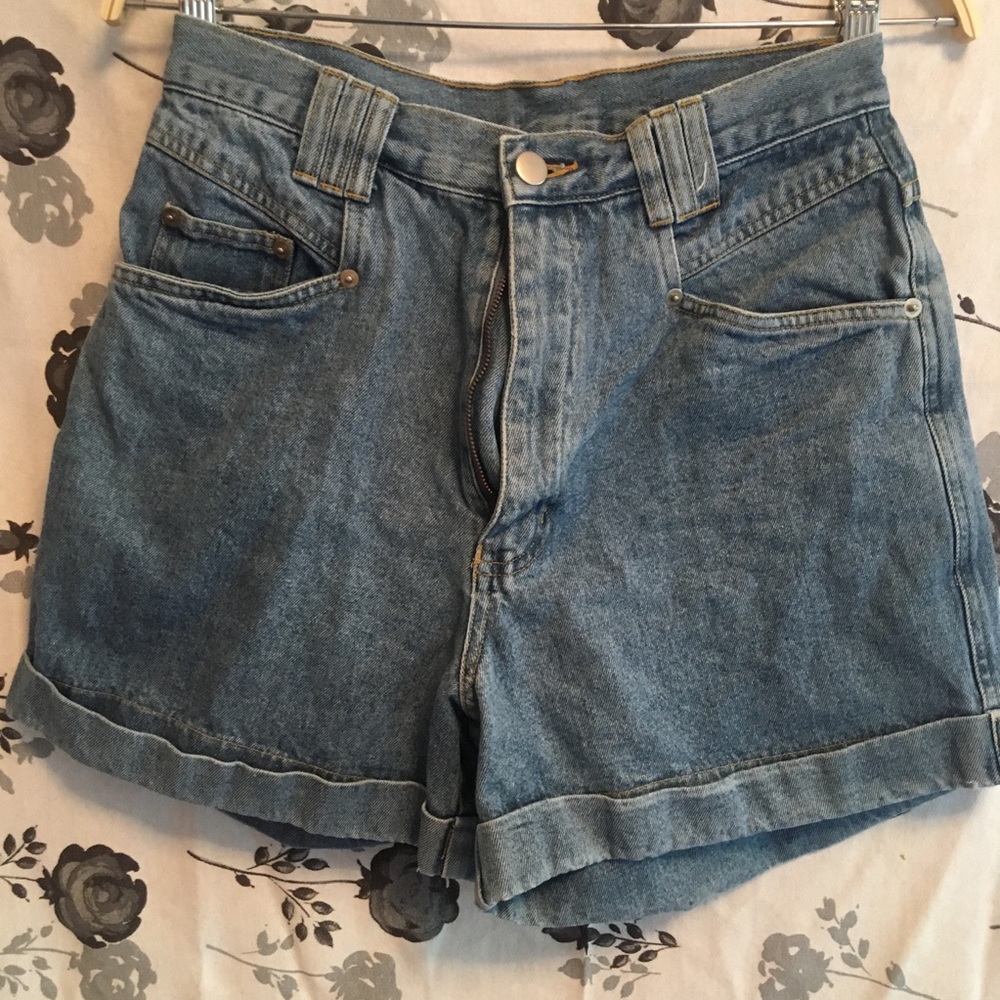Vintage 90s "Styles to Go" denim shorts